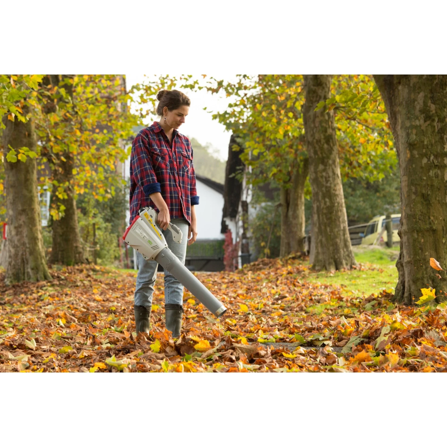 Ikra IAB 40-25 Solo 40 V Akku-Laubbläser 4 Ikra IAB 40-25 Solo 40 V Akku-Laubbläser – Bild 4