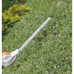 Ikra IATHS 40-43 Solo 40 V Akku-Teleskop-Heckenschere 9 Ikra IATHS 40-43 Solo 40 V Akku-Teleskop-Heckenschere -Entspannender Garten 2031613000 prod 004